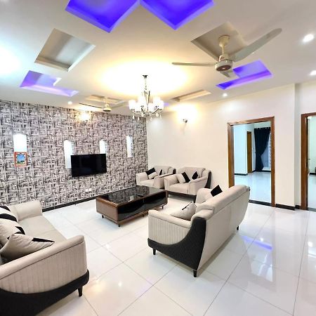 Luxury Apartment Rentals 伊斯兰堡 外观 照片