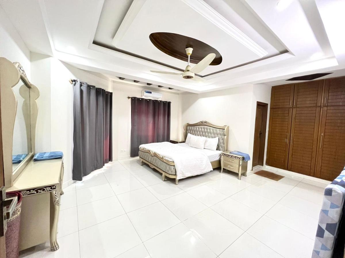 Luxury Apartment Rentals 伊斯兰堡 外观 照片