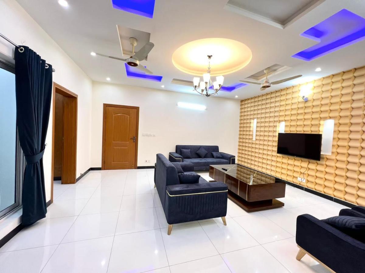 Luxury Apartment Rentals 伊斯兰堡 外观 照片